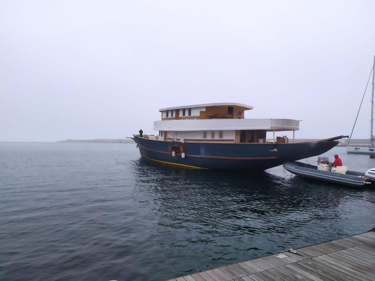 Classic Yacht Yanika Yachting Watersport Ets Villaputzu Kültér fotó